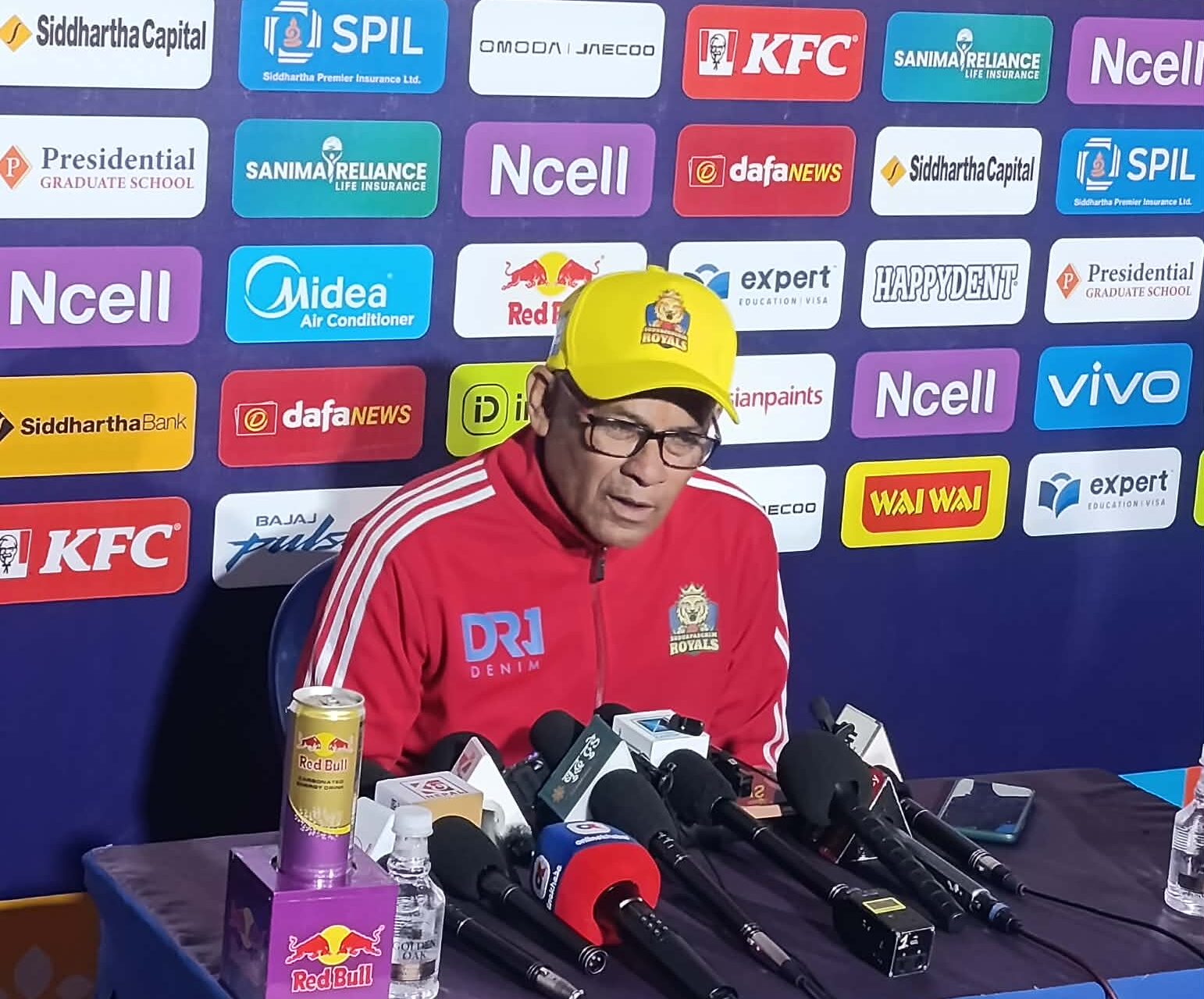 सुदूरपश्चिम रोयल्सको लक्ष्य उपाधि जित्ने छः प्रशिक्षक टमाटा