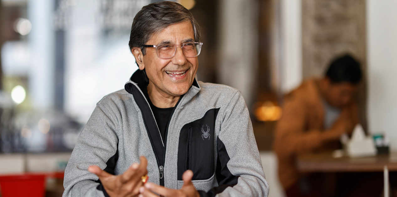 ‘६० कटेपछि लेखनको सबैभन्दा सिर्जनशील समयमा छु’