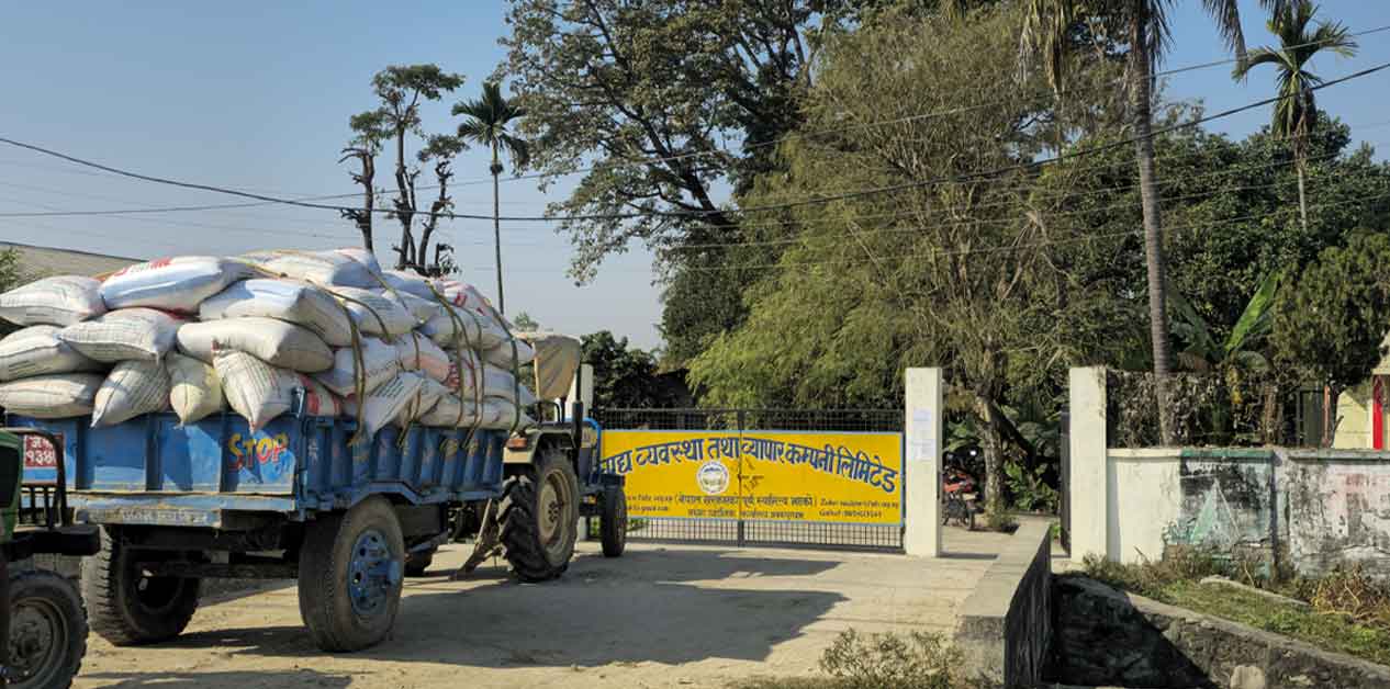 धान बेच्न सधैँको सास्ती