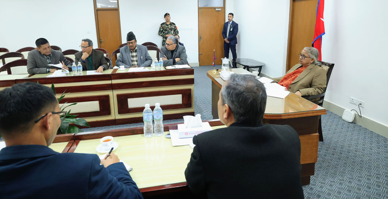 प्रधानमन्त्री कार्कीसँग जाँचबुझ आयोगका प्रतिनिधिको भेट