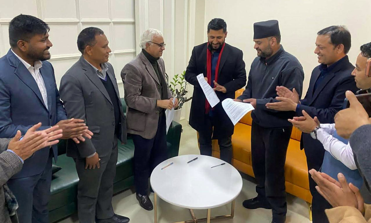 रास्वपा र उनेपाबीच सातबुँदे सहमति : कुलमान‚ डीपी र स्वर्णिम उपसभापति