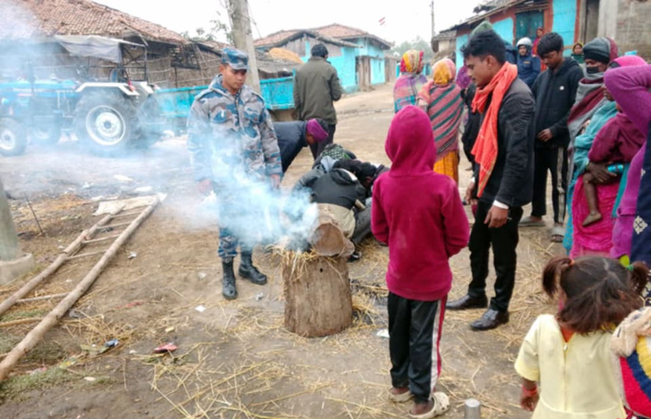 चिसोमा चटाइ र घूरको भर