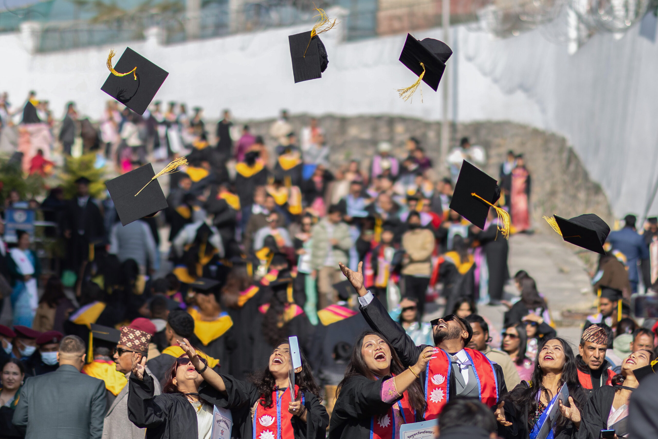 दीक्षित भएपछिको ‘क्याप टस’