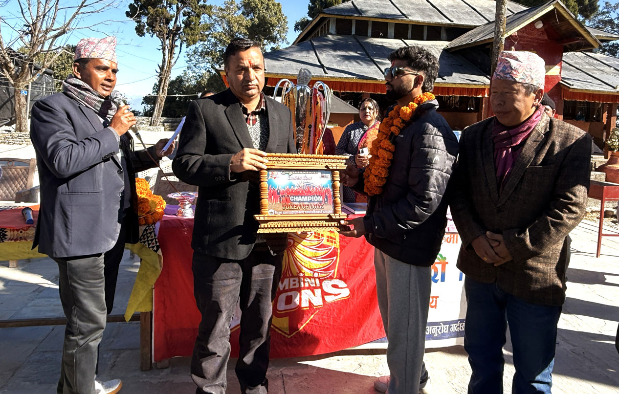 एनपीएल ट्रफीसहितको टोलीलाई सम्मान