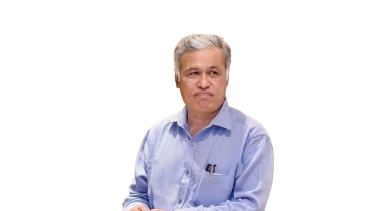 गुण एयरका सञ्चालक राजेन्द्र शाक्य पक्राउ