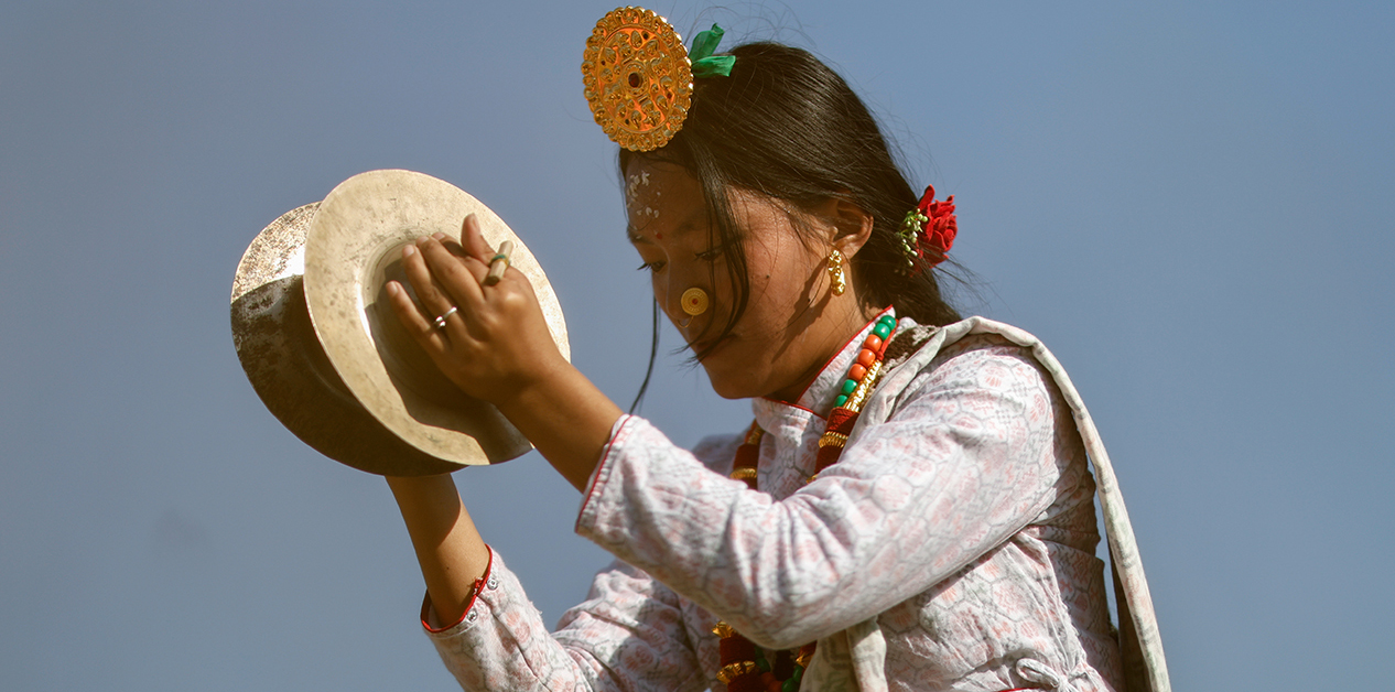 साकेला उधौलीमा टुडिँखेलमा झुम्दै किरात समुदाय [फोटो फिचर]