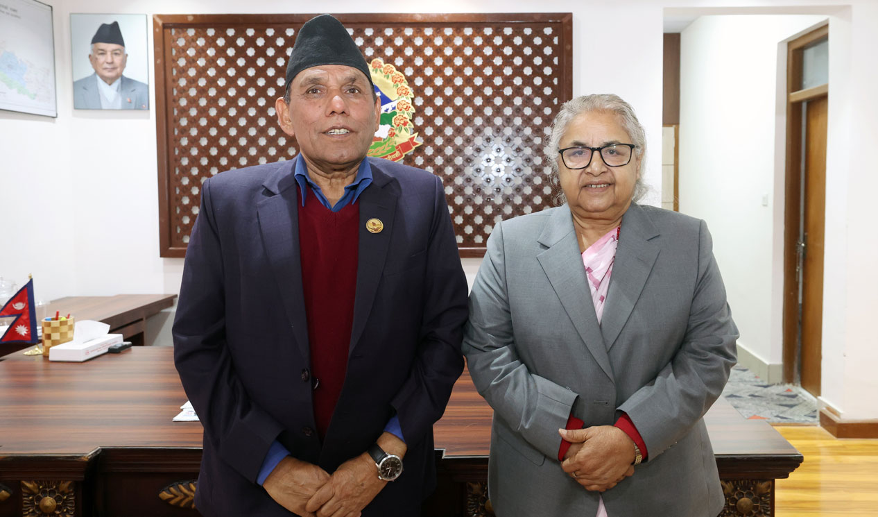 प्रधानमन्त्री कार्कीसँग राष्ट्रिय सभा अध्यक्ष दाहालको भेट