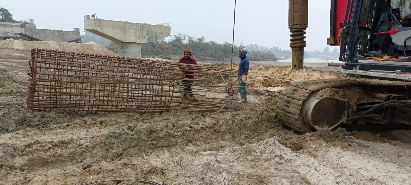 सिराहा र धनुषा जोड्ने कमला पुल चैतभित्र सञ्चालनमा ल्याउने लक्ष्य