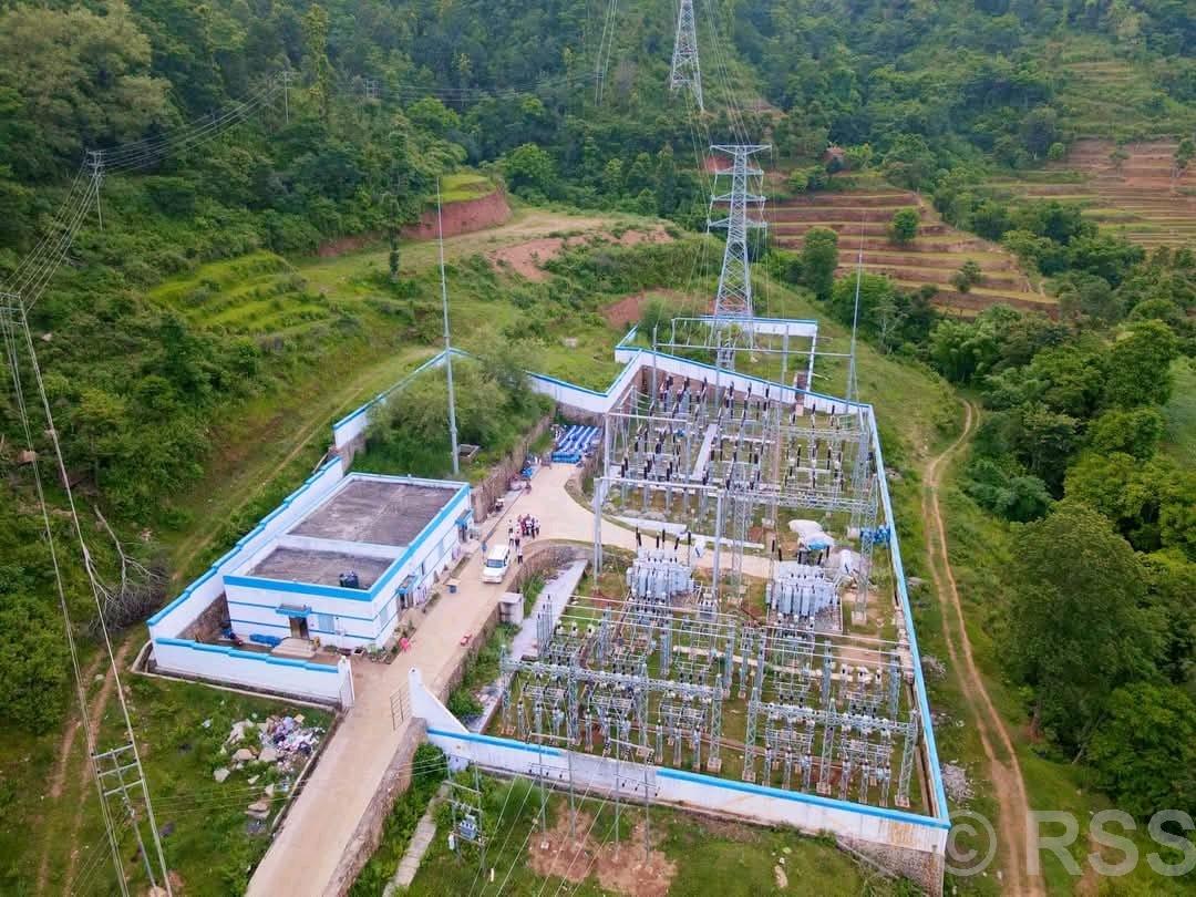 सवस्टेसन निर्माणपछि हावाहुरी चल्ने बित्तिकै बिजुली जाने समस्याबाट मुक्त हुँदै धादिङ