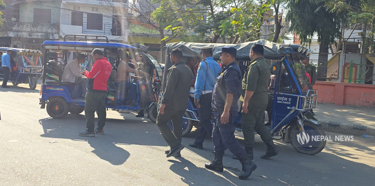 जनकपुरमा व्यवस्थित बनाइँदै ई-रिक्सा