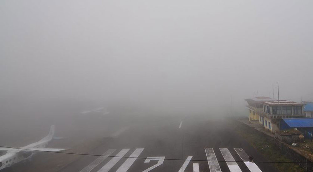 भिजिबिलिटी ह्वात्तै घट्दा काठमाडौँबाट हुने हवाई उडान ठप्प