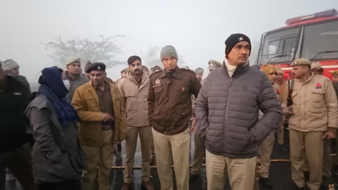 भारतमा बस दुर्घटना, चार जनाको मृत्यु, ५०भन्दा बढी घाइते