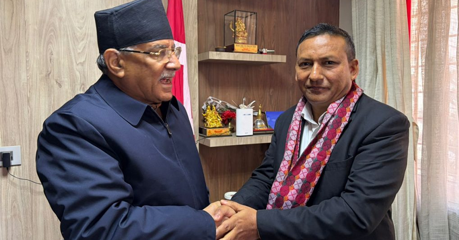 मित्र परियारले हर्क छोडे, प्रचण्ड रोजे