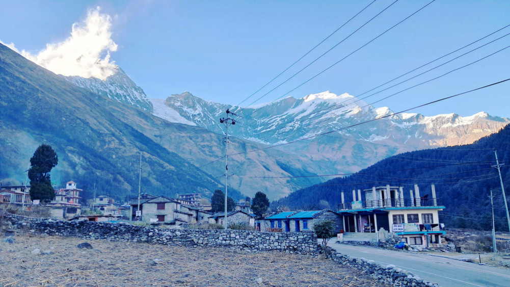 मुस्ताङका उम्मेदवारको गुनासो- ‘मतदाता को कहाँ बस्छन् भनेर पोखरा, काठमाडौँ खोज्दै हिँड्नु परेको छ’