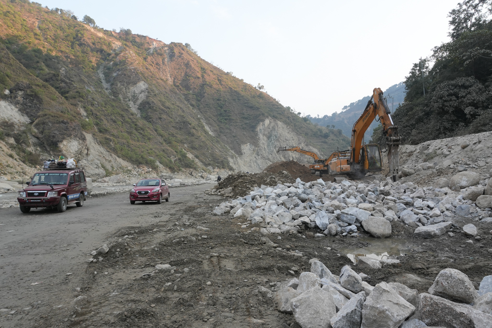 क्षतिग्रस्त बिपी राजमार्गको स्थायी पुनर्निर्माण तीव्र