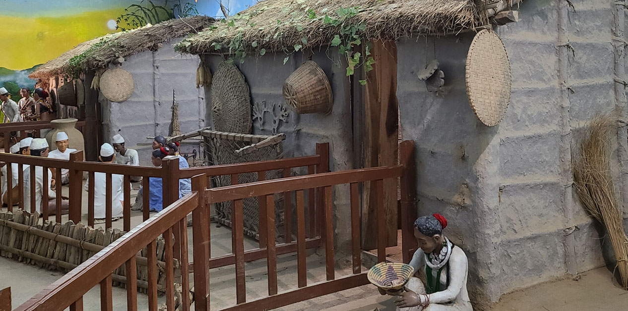 आहा दाङ, अहो दाङ