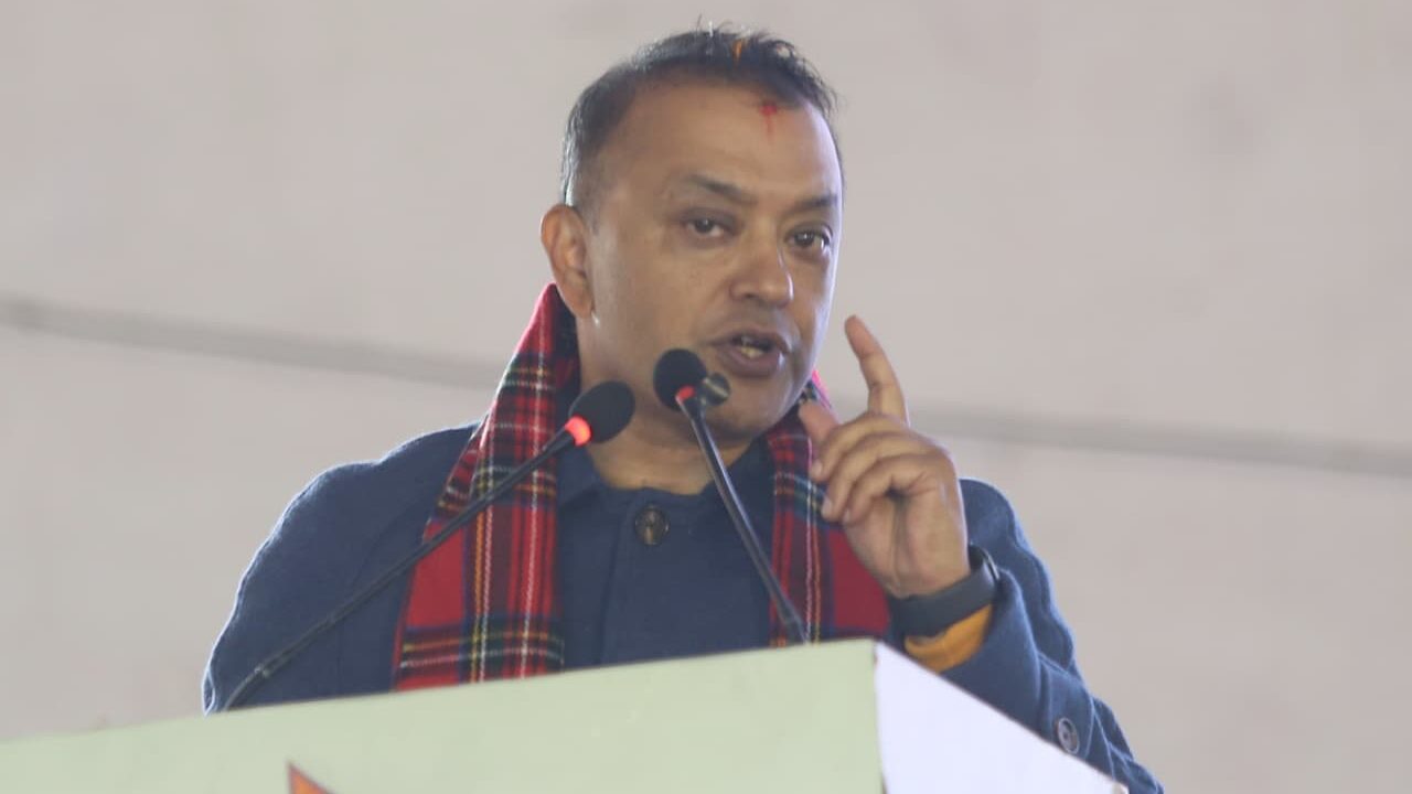 विशेष महाधिवेशनबाट हामी सच्चिन्छौँ, बदलिन्छौँ भन्न सक्नुपर्छ : गगन थापा