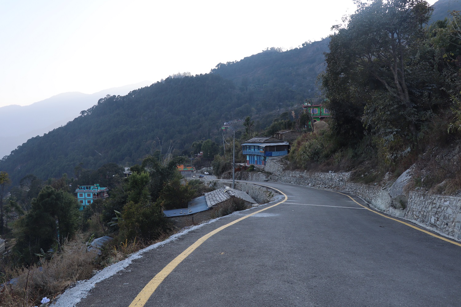 घतानको वडा कार्यालय जोड्ने सडक कालोपत्र