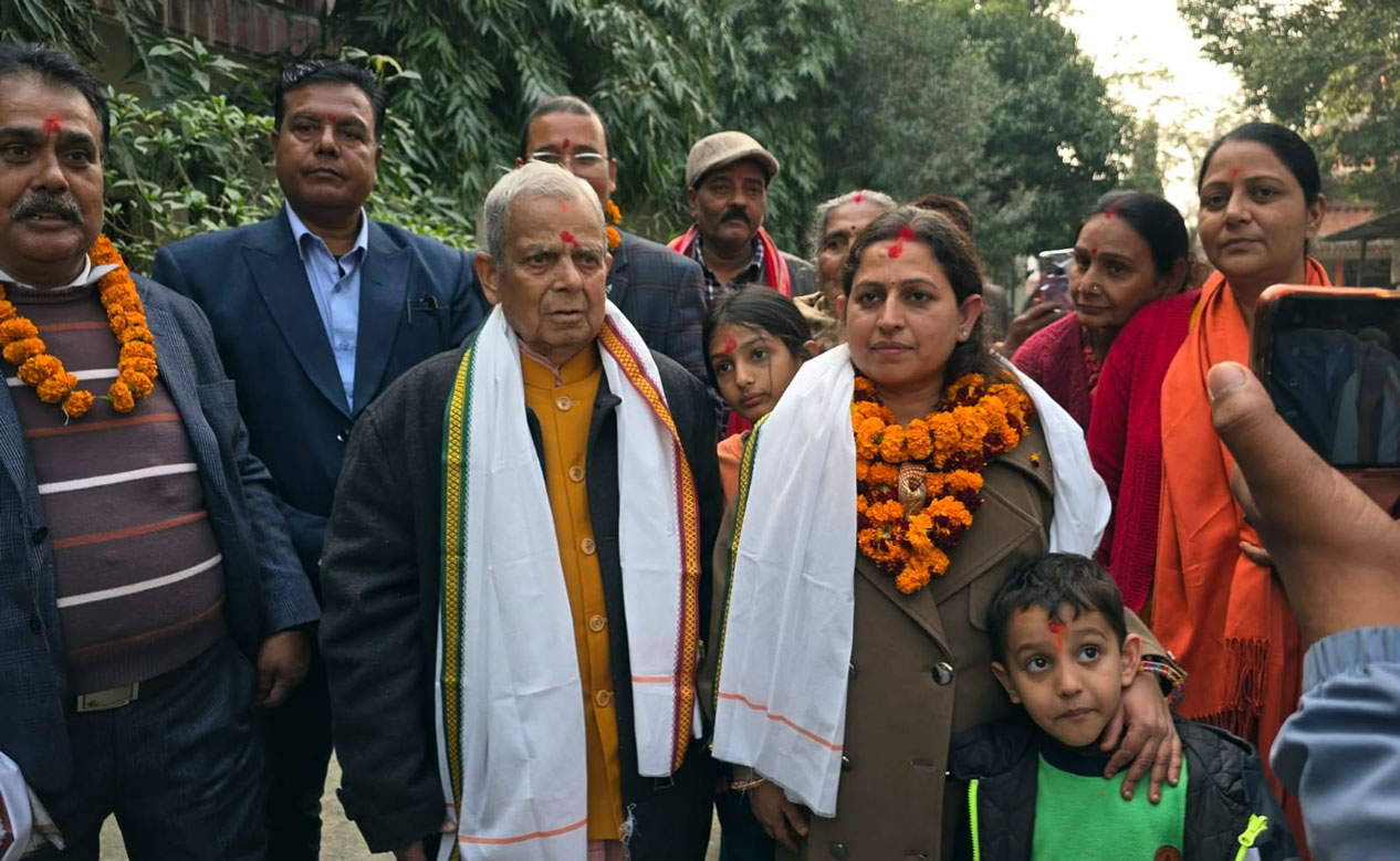 महोत्तरी ३ मा महन्थले बनाए छोरीलाई उम्मेदवार