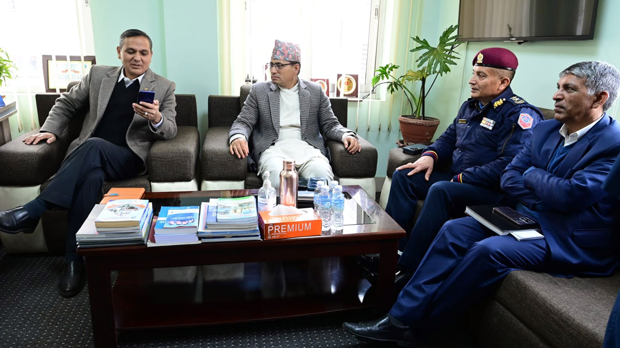 ‘सामाजिक सञ्जालमा भ्रम छर्नेलाई कानुनी दायरामा ल्याउन आदेश कुर्नु पर्दैन’