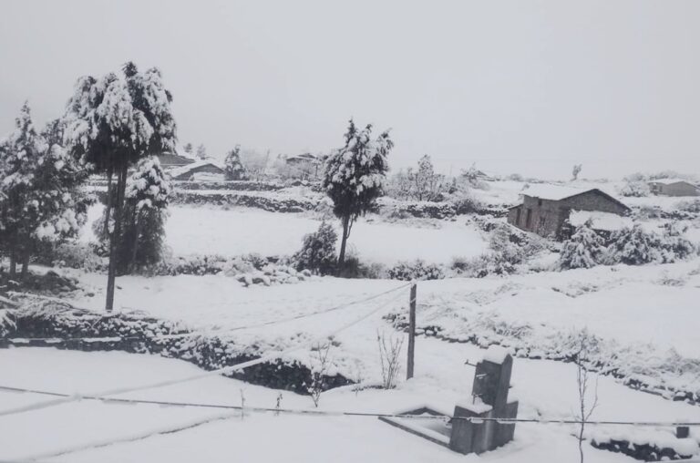 आज उच्च पहाडी तथा हिमाली भागका केही स्थानमा वर्षा र मध्यम हिमपात हुने