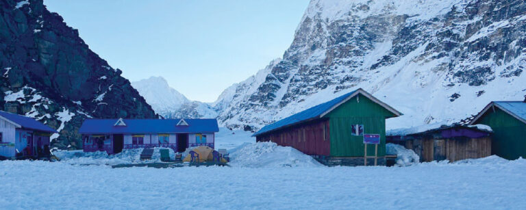 कञ्चनजङ्घा आधार शिविर सुनसान