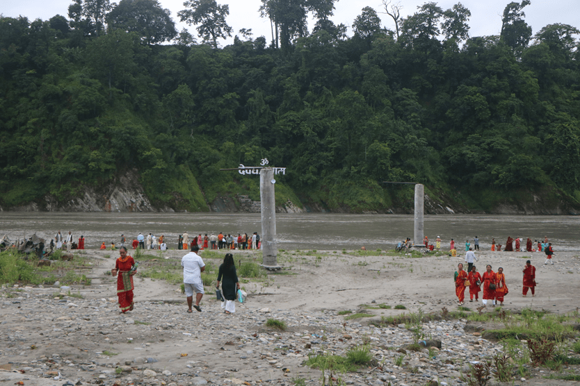 नवलपुरतर्फबाट पवित्र तीर्थस्थल देवघाट पुग्नेगरी सडक निर्माण