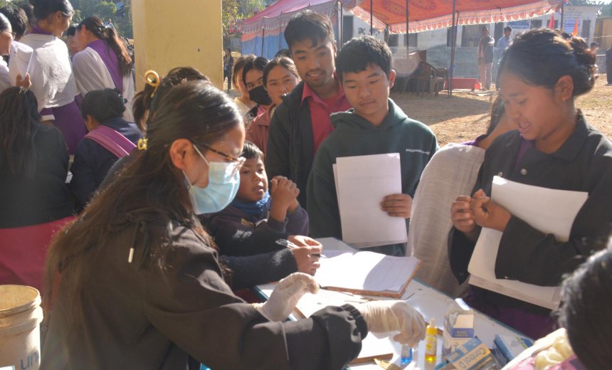 निःशुल्क स्वास्थ्य शिविरबाट छ सय ७६ नागरिक लाभान्वित