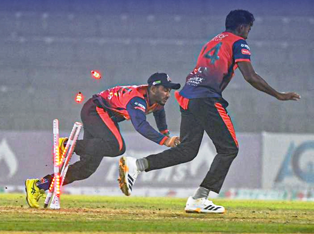 बीपीएल : सन्दीपको टिम राजशाही सुपर ओभरमा विजयी