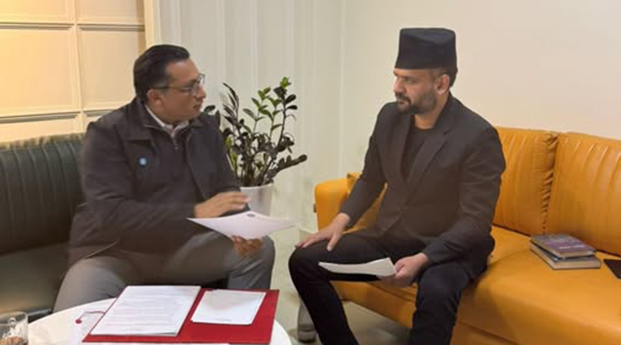 बालेनसँगको तस्बिर सार्वजनिक गर्दै स्वर्णिमको सन्देश – मधेशबाटै राष्ट्र निर्माणको अभियान सुरु हुन्छ