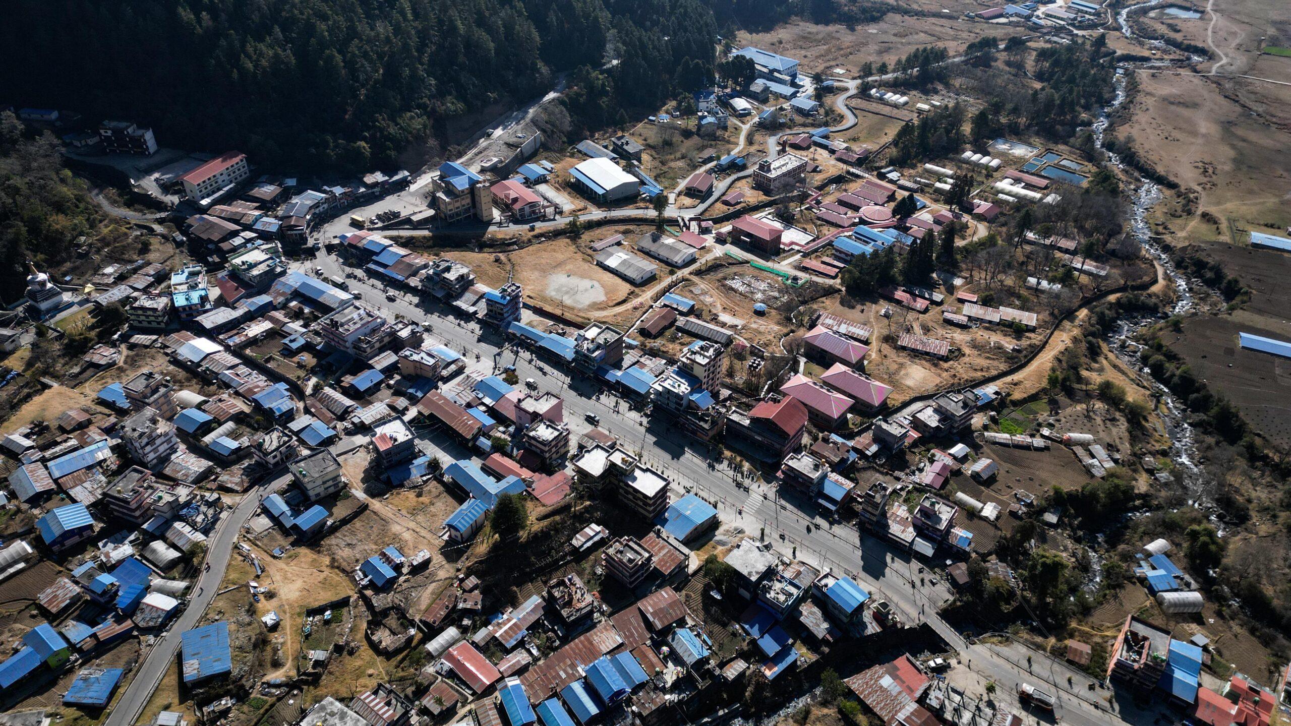 पर्यटक पर्खिराखेको जिरी [फोटो फिचर]