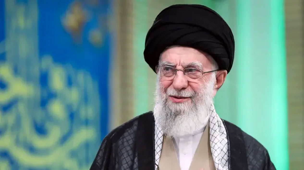 ट्रम्पलाई चेतावनी दिँदै खामेनीले भने- अमेरिकी आक्रमणले क्षेत्रीय युद्ध निम्त्याउँछ