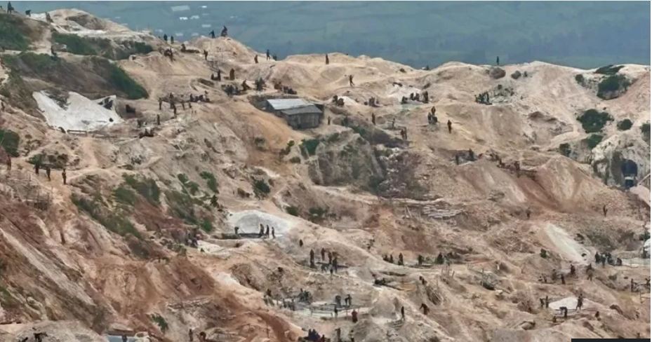 कंगोमा खानी भत्किँदा दुई सय भन्दा बढीको मृत्यु