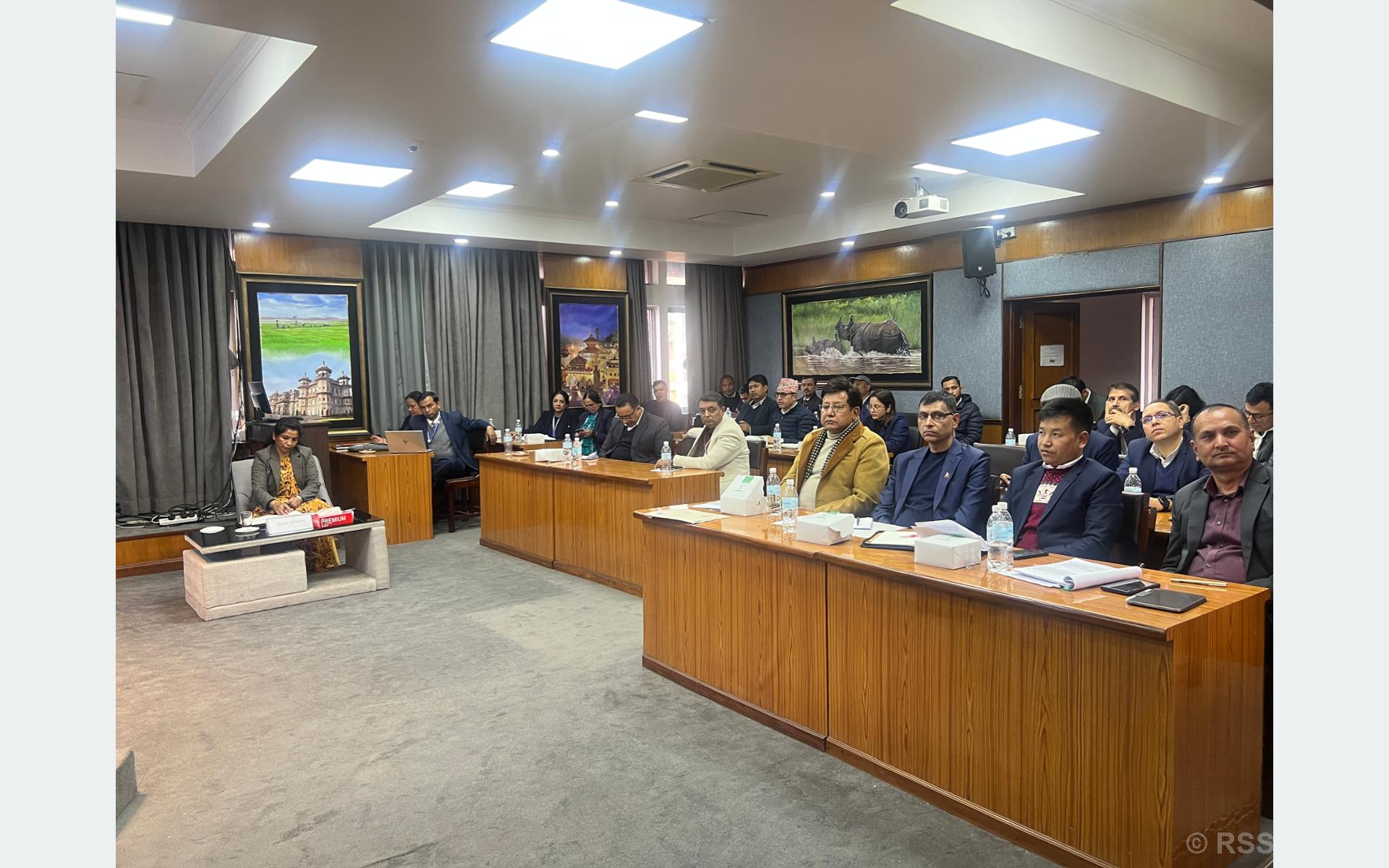 सञ्चार मन्त्रालयको दोस्रो त्रैमासिक समीक्षा: पुँजीगत खर्च बढाइनुपर्नेमा जोड