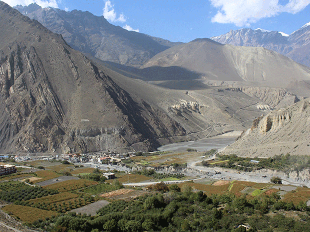 मुस्ताङबाट छ महिनामा चार हजार ४९१ केजी फोहोर निकासी