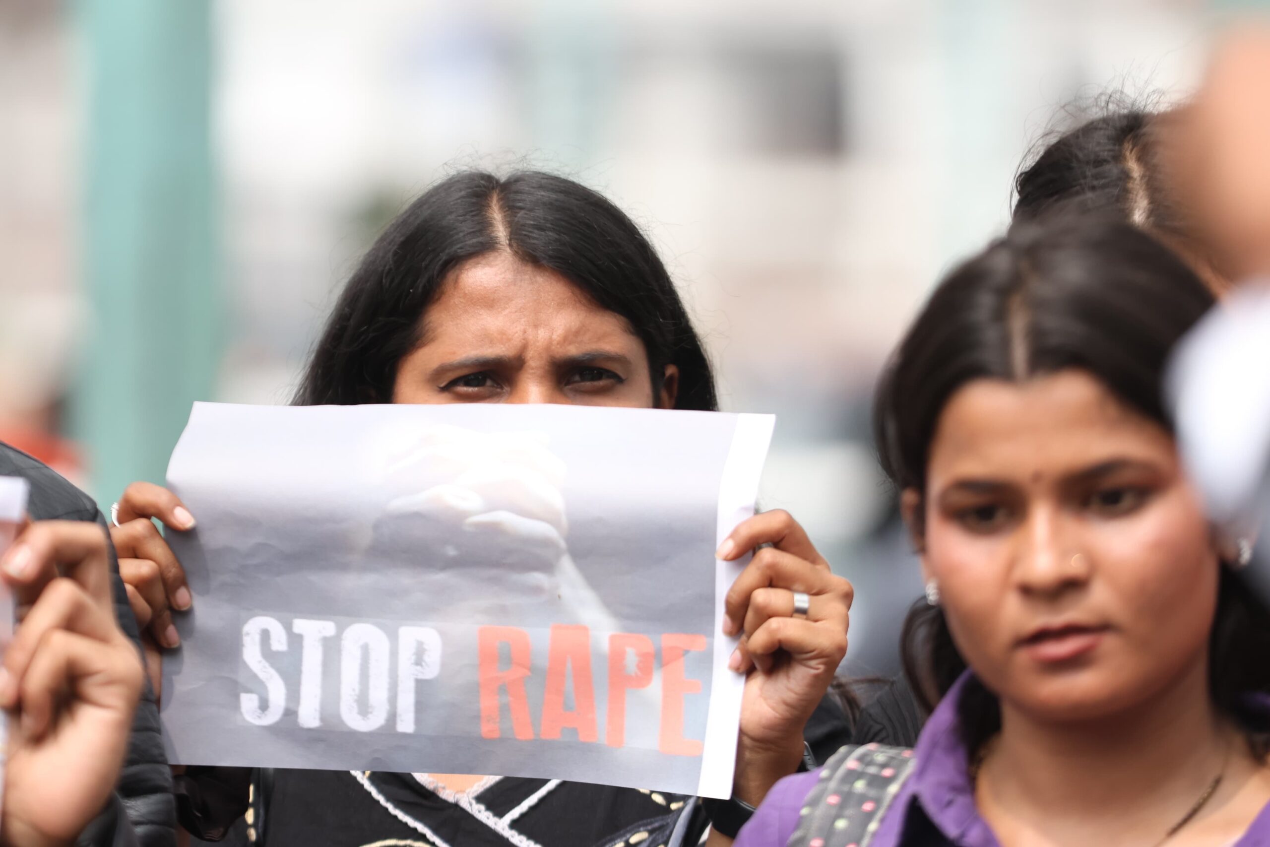 इनिशा हत्या घटना : दोषीलाई कारबाहीको माग गर्दै काँकरभिट्टामा प्रदर्शन