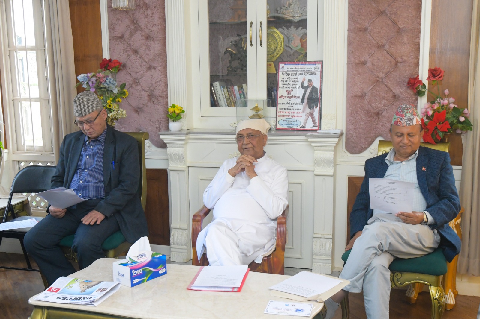 शोकमा रहेका ओली सचिवालय बैठकमा सहभागी