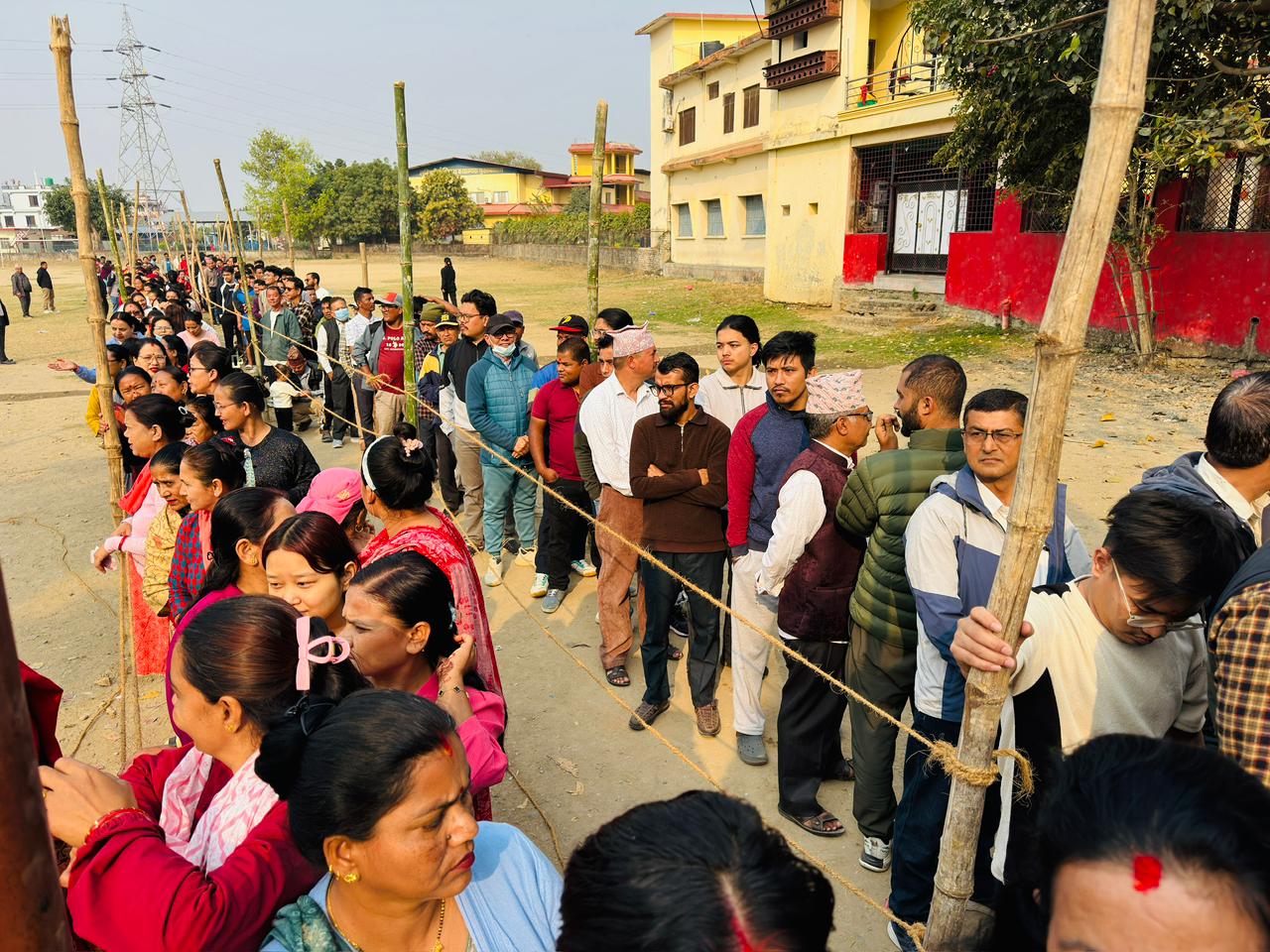 १२ बजेसम्म १८ प्रतिशत मतदान