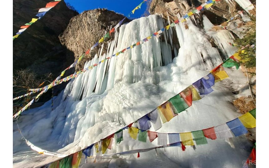 धार्मिक महत्त्वको लुङबुक गुफा