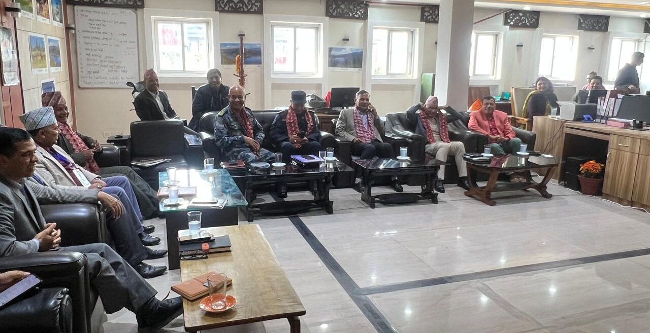 गृहमन्त्रीसहित उच्च अधिकारीद्वारा निर्वाचन ‘मनिटरिङ’