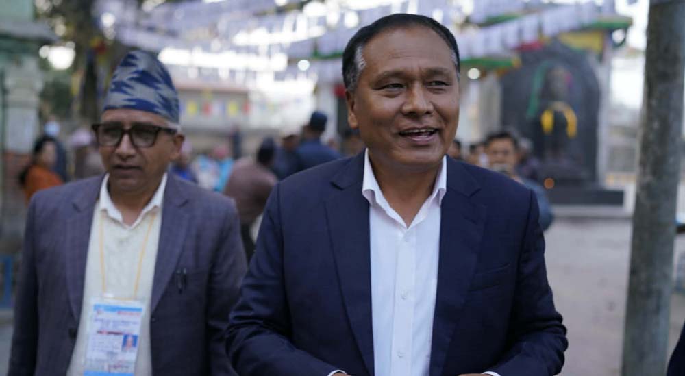 कुलमान घिसिङले गरे मतदान