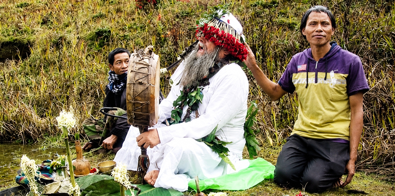 कसरी भित्रियो राईहरूको भान्सामा खसीबाख्रा?