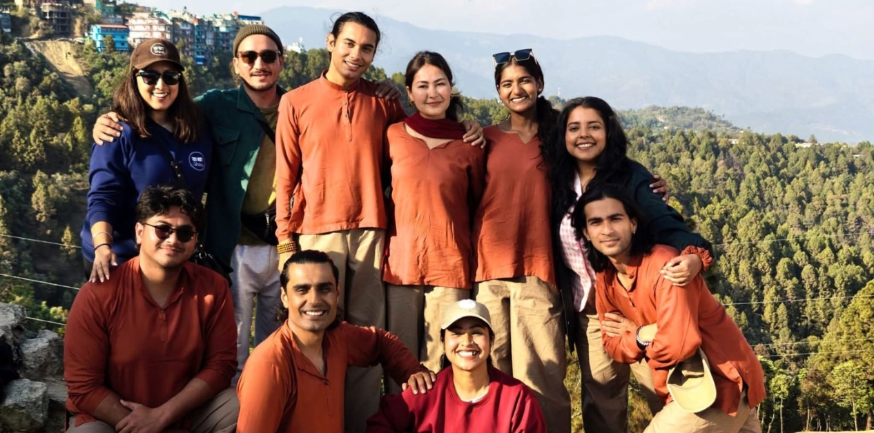 ब्ल्याक बक्सभित्र, ब्ल्याक बक्सबाहिर