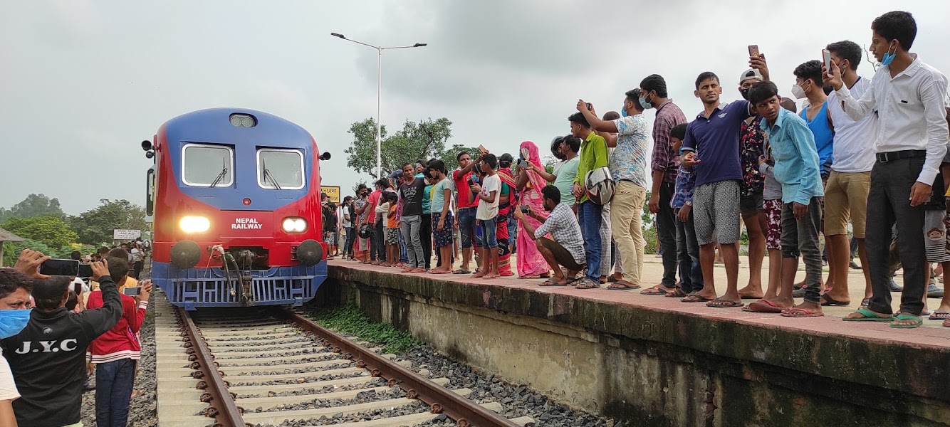 घाटैघाटामा रेल्वे