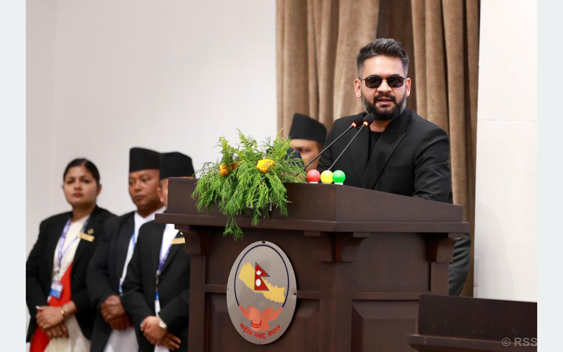 राष्ट्रहितविपरीत प्रधानमन्त्री