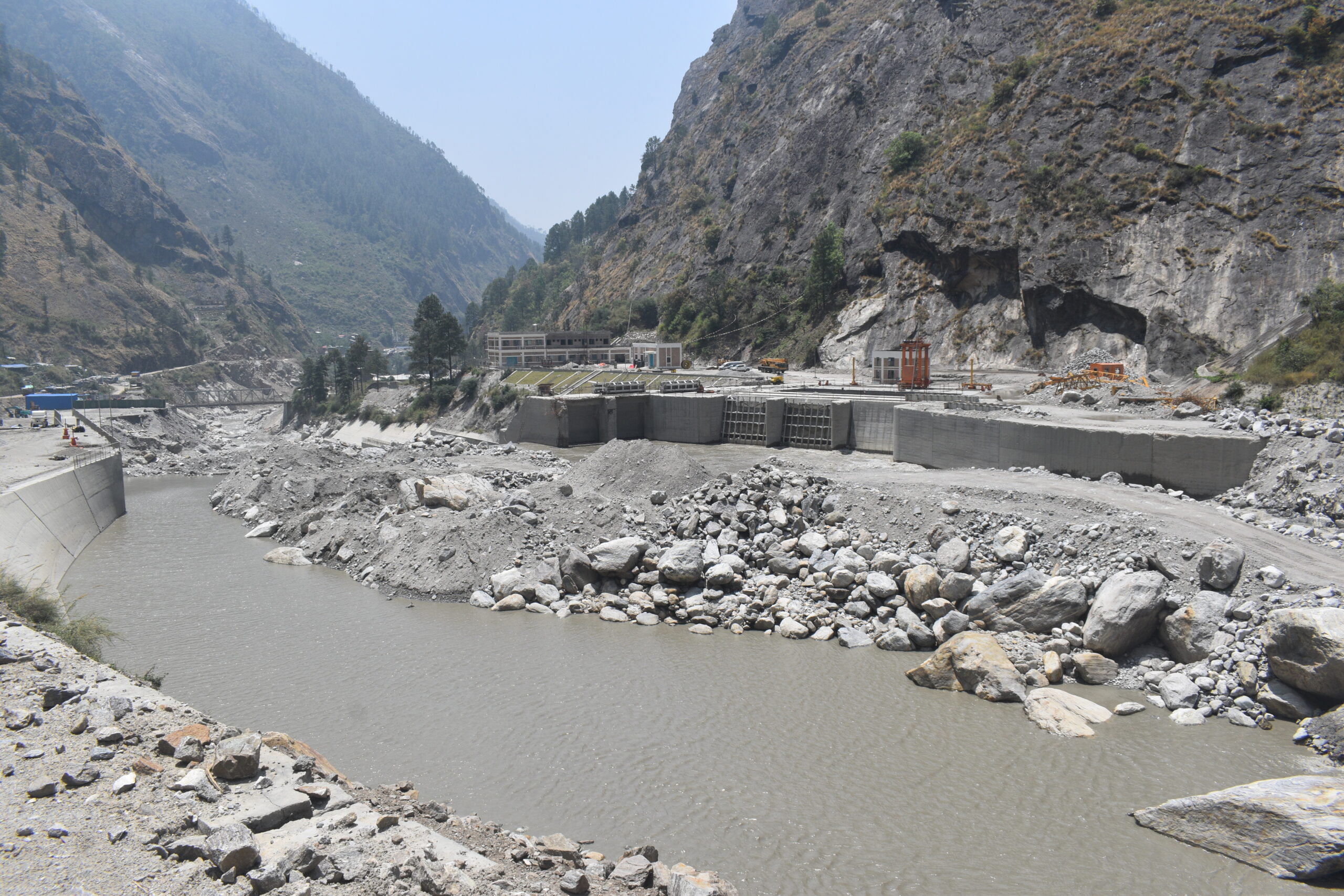 जलविद्युत् क्रान्ति : ३६५ मेगावाट उत्पादन, थपिँदै ३५६