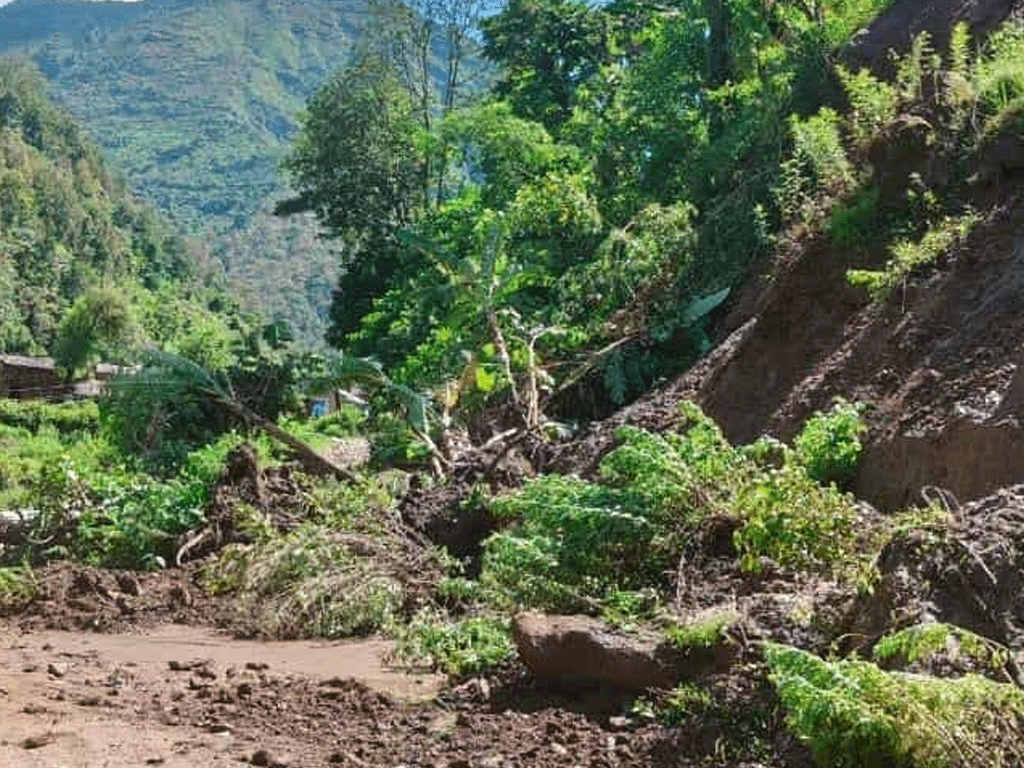 यी राजमार्ग छन् पूर्णरूपमा अवरुद्ध