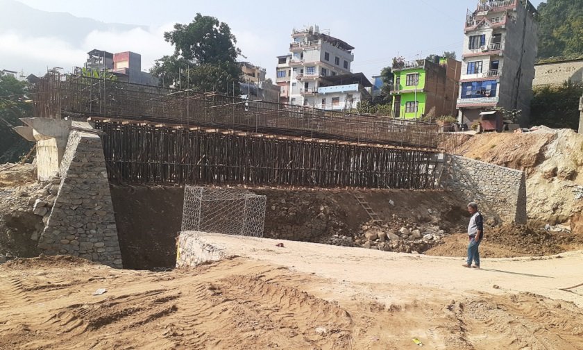समयमै काम नगर्ने निर्माण व्यवसायीको ठेक्का सम्झौता रद्द