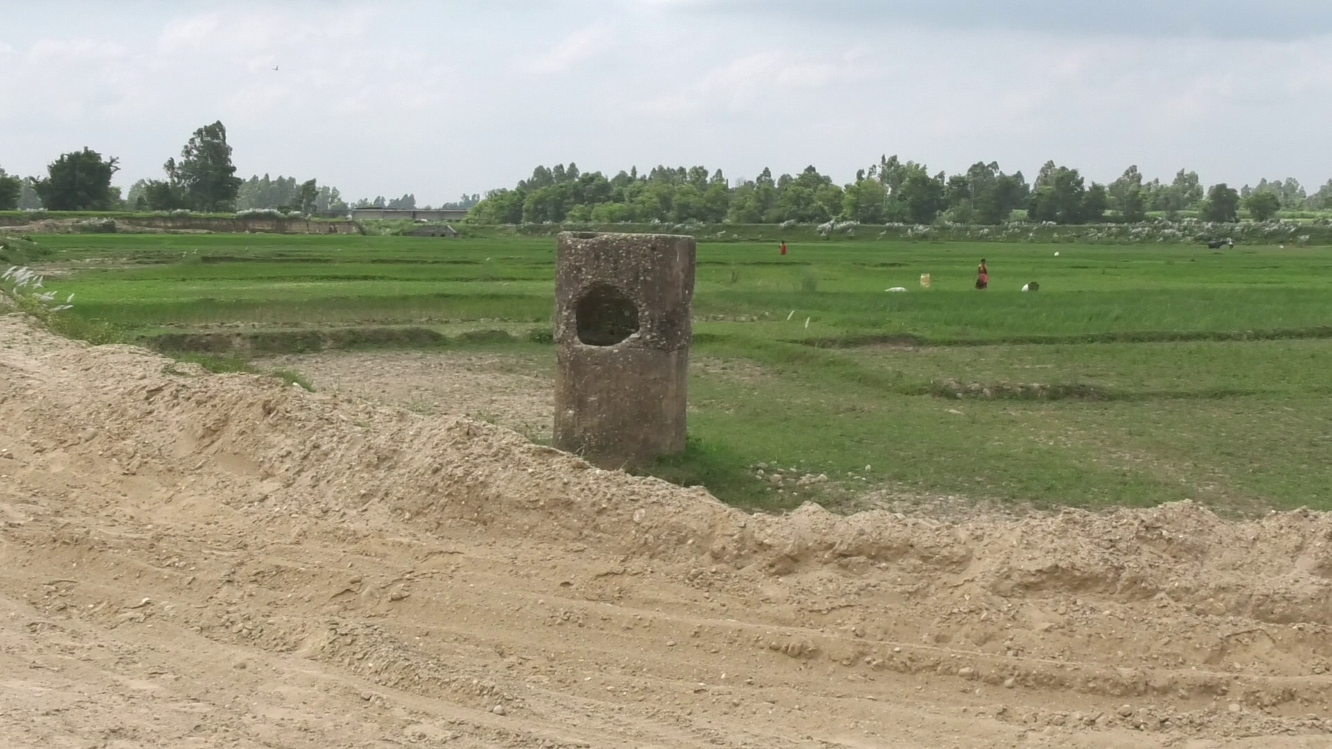 मरुभूमि बन्दै मधेस