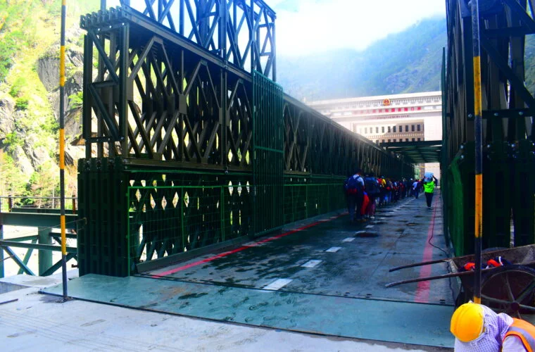 रसुवागढी नाकाको मितेरी पुलबाट आजदेखि सवारी सञ्चालन